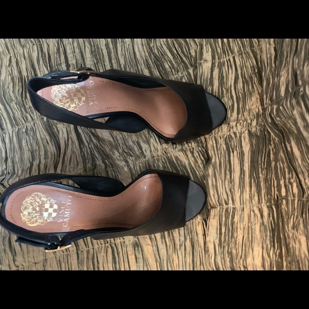 Vince Camuto very sexy slingback heels! 👠